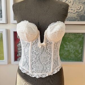 Vintage 90s Cream Lace Corset Top – Coquette / Balletcore 🎀✨